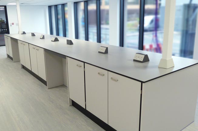 Laboratory workbenches for science park