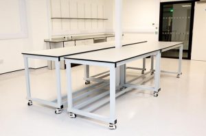 Lab furniture for research laboratory