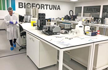 laboratory furniture using quality materials