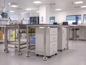 flexible mobile lab furniture design